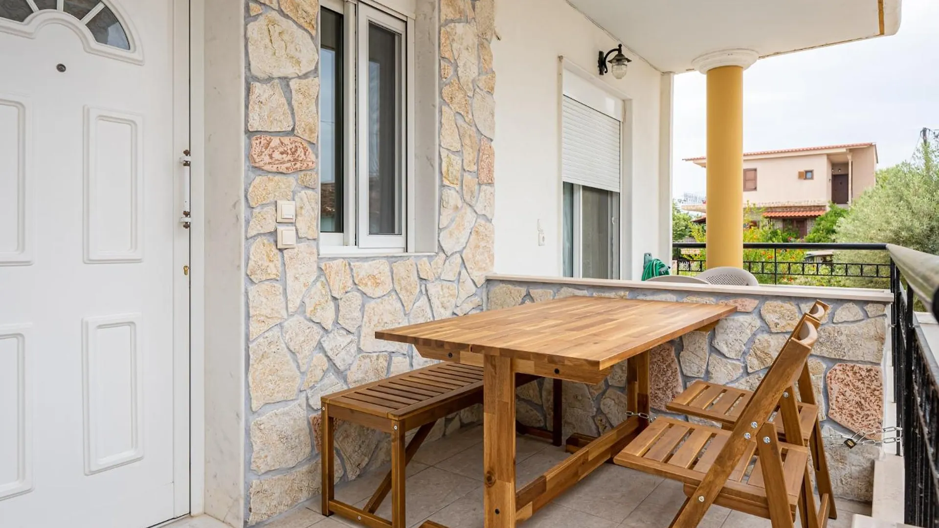 דירה נאה פוטידאה Beautiful Beach House Retreat